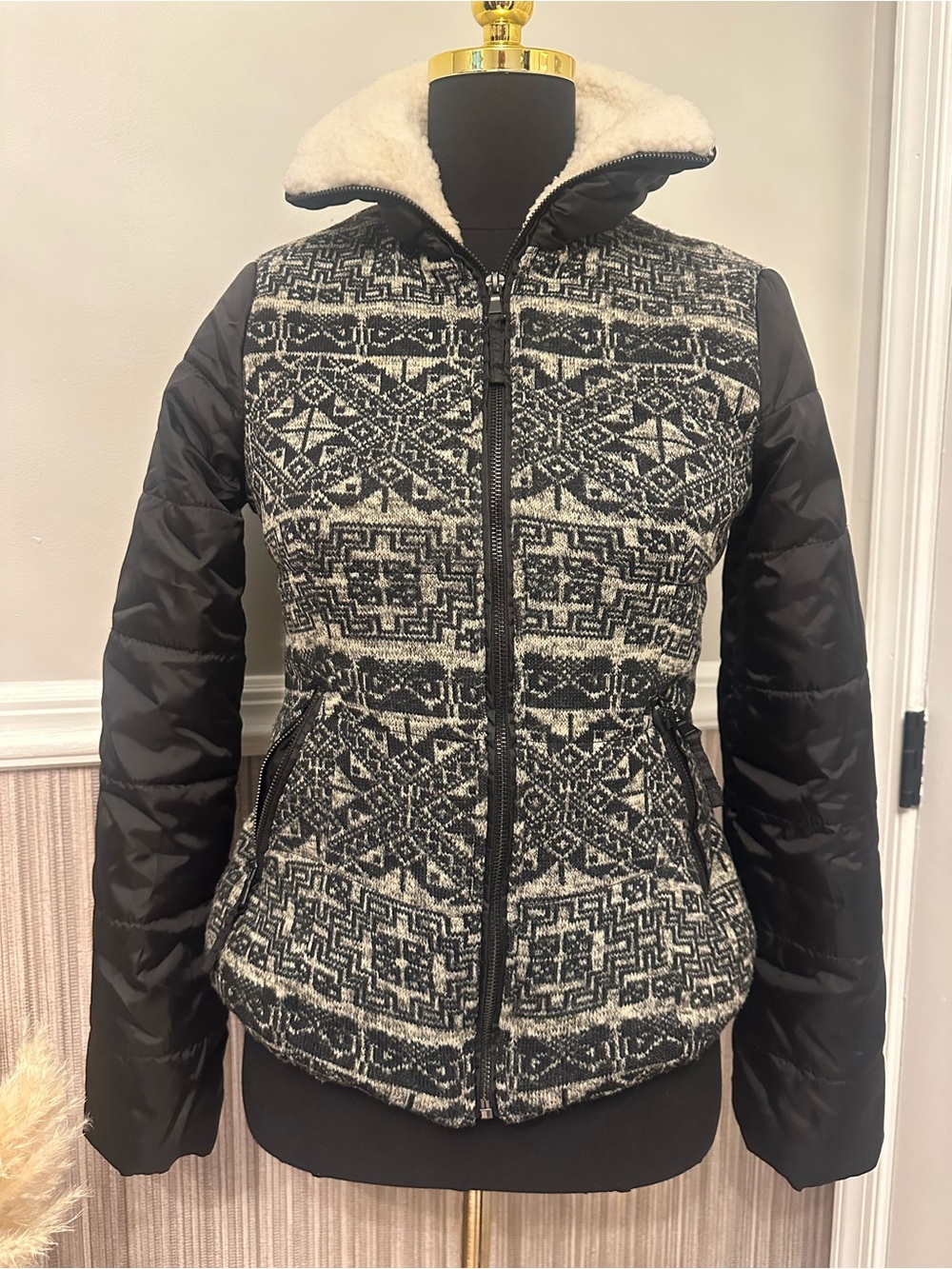 Collection B Bernardo XS Fair Isle Sherpa Collar Mixed Media Puffer Jacket
